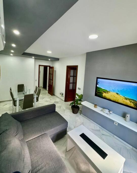 Piso Centrico Y Tranquilo Con Garaje Incluido Lägenhet Sanlúcar de Barrameda Exteriör bild